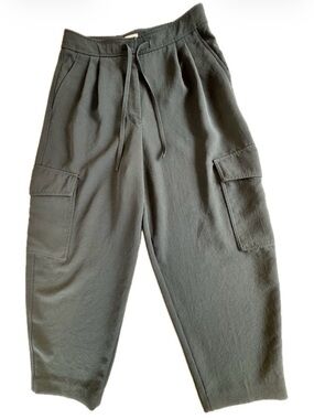 Wilfred Aritzia Shift Cargo Pant Relaxed barrel-leg crepe cargo pants in Black 8